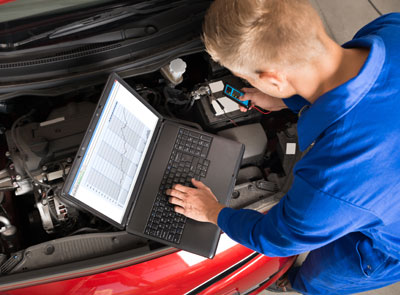 Mechanic diagnostics car